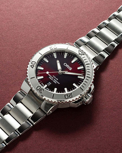 Oris Aquis Date Relief  01 733 7730 4158-07 8 24 05PEB